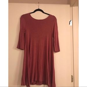 Elbow length sleeve pink dress.